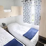 Mobil-home Cosy Climatise 5 Pers - Terrasse Couverte - Des Casernes A 800m Κάμπινγκ *