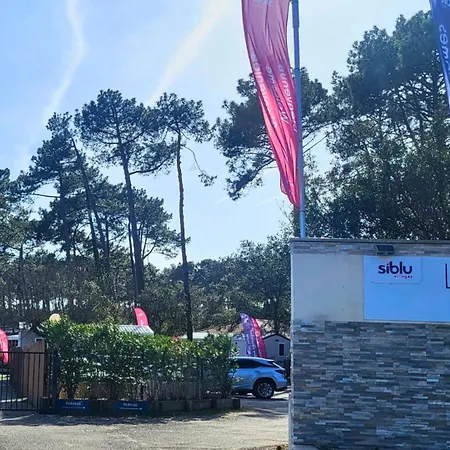 Campingplads Mobil-home Cosy Climatise 5 Pers - Terrasse Couverte - Des Casernes A 800m *