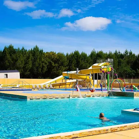 Mobil-home Cosy Climatise 5 Pers - Terrasse Couverte - Des Casernes A 800m